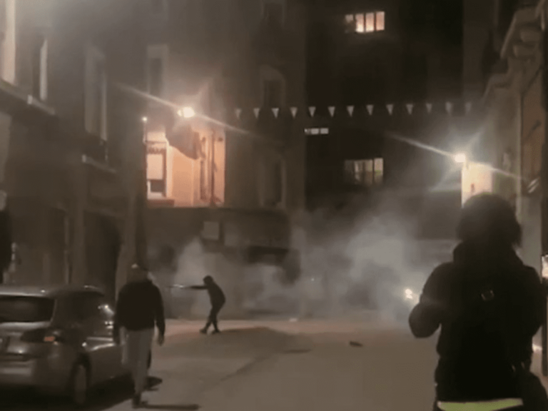 64a0321126818_emeutes-apres-la-mort-de-nahel-marseille-lyon-bordeaux-les-grandes-villes-touchees-par-des-pillages-partout-en-france