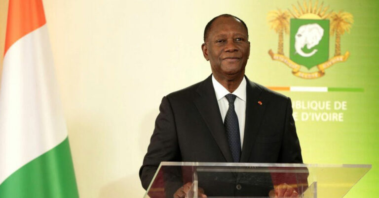 Ouattara-annonce-avoir-obtenu-l-accord-de-la-Cedeao-pour-une-intervention-militaire-dans-les-plus-brefs-delais